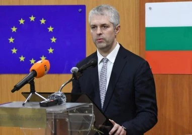 Общинската избирателна комисия ОИК  във Варна отмени планираното за днес заседание