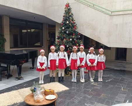 Деца от училището в Пловдивско с послание към свои връстници зад граница