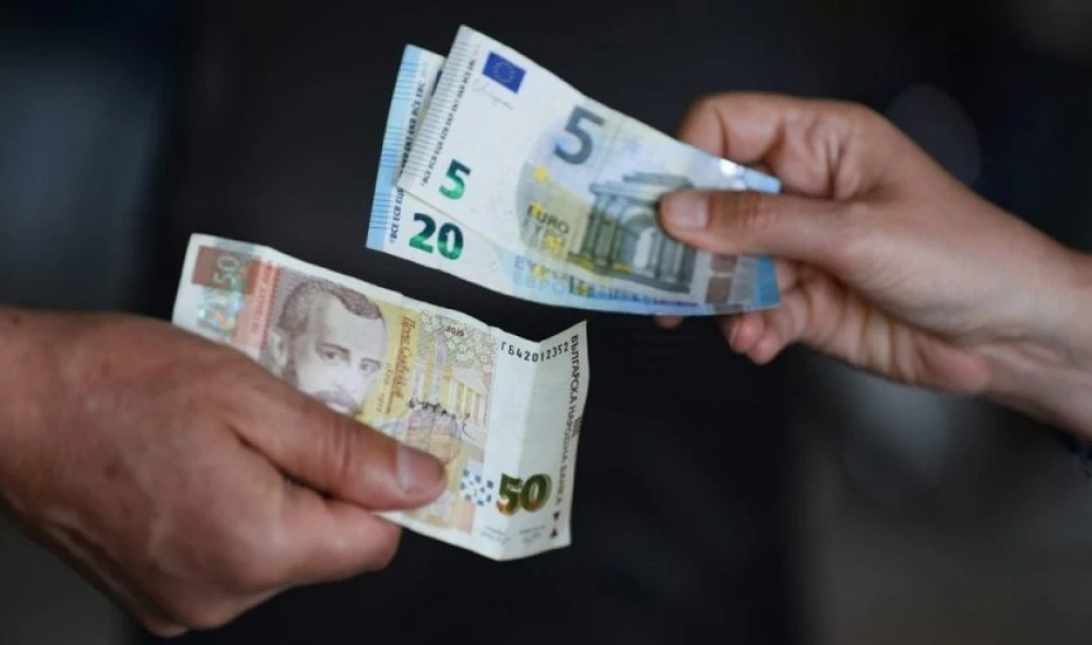 Променят в кои пощенските станции, в които ще се обменят левове в евро