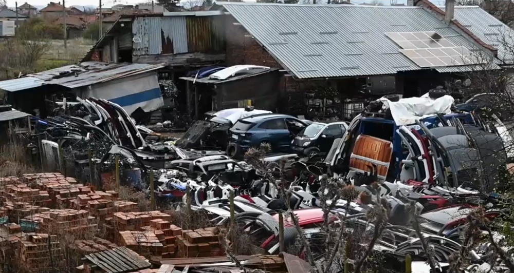 Служители на Главна дирекция Национална полиция“ разкриха две незаконни автоморги,