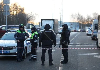 Мъж се самовзриви в Москва, двама полицаи загинаха