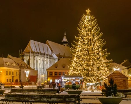 Най-големият коледен базар в Европа е в румънския град Брашов