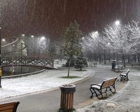 В Турция нахлува студена вълна, придружена със сняг и силни ветрове