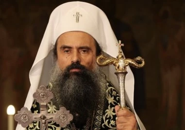 Патриарх Даниил кацна в Истанбул за своето първо мирно посещение на Вселенската патриаршия