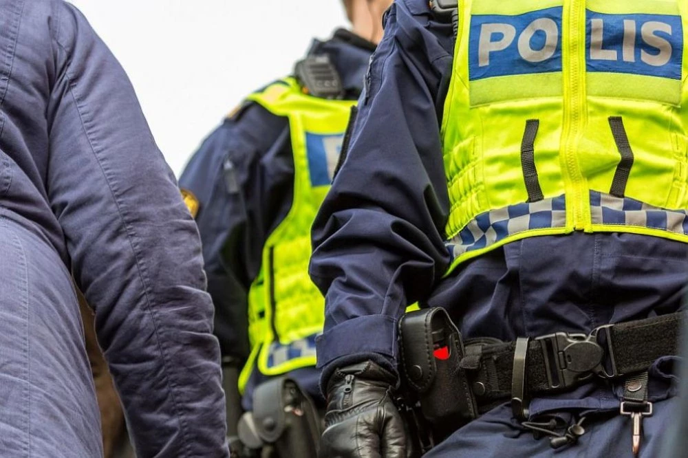 Стрелба и жертви при полицейска акция в Швеция