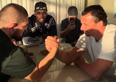 В навечерието на Коледа се разпространи видеоклип на който непобедимият