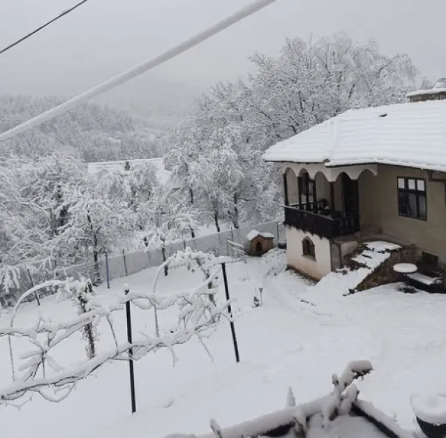 23 см сняг натрупа във Враца СНИМКИ