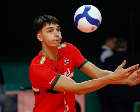 Симеон Николов е №6 в света