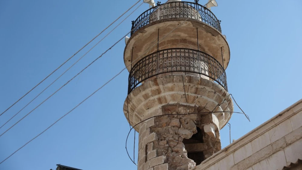 Експлозия в джамия уби най-малко петима в Сирия