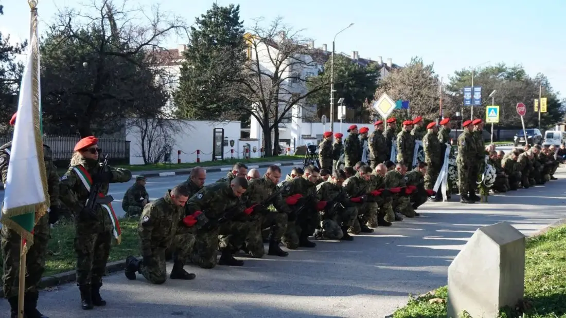 Днес се навършват 22 години от атентата в база Индия