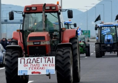 В третия ден на Коледа гръцките фермери отново върнаха блокадите