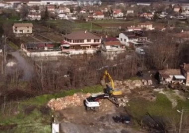 По искане на кмета на село Гелеменово Светлана Андреева служителите