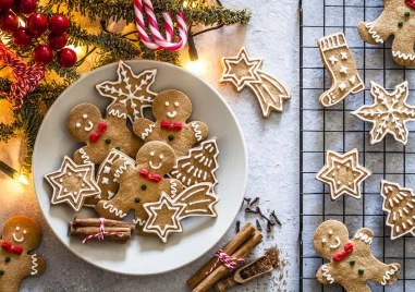 Медените джинджифилови бисквитки са перфектният избор за уютни зимни вечери