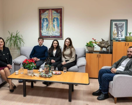 300 хранителни пакета достигнаха до хора в нужда в район „Западен