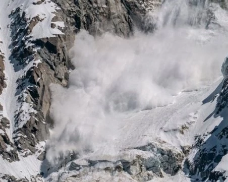 Откриха телата на четирима алпинисти, затрупани от лавина в Централна Гърция
