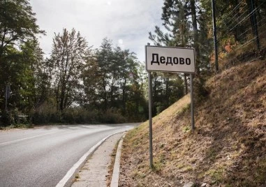 Силен вятър остави Дедево без ток, има и сигнали от Куклен