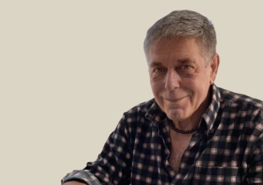 Внезапно почина писателят Роси Антов