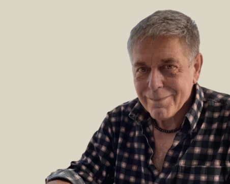 Внезапно почина писателят Роси Антов