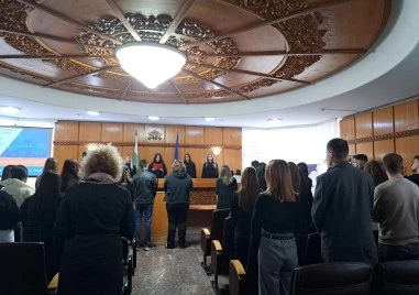 Временната комисията от общински съветници която ще проведе процедурата по