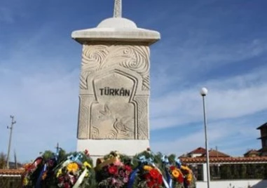 Политологът Рамис Мюмюн: Не може да се поставя знак на равенство между българските мюсюлмани и ДПС-тата