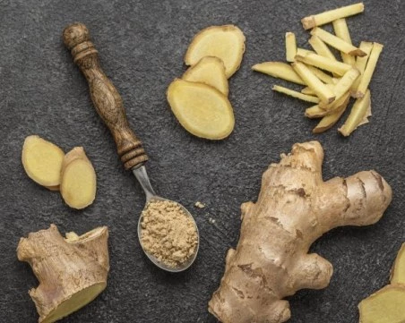 Джинджифилът: Естествен лек за гадене, болка и липса енергия