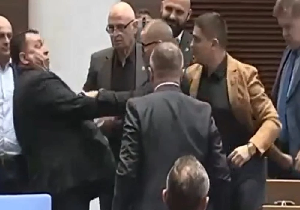 Обявиха кои са били най-непослушните депутати за изминалата година