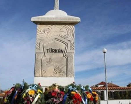 Политологът Рамис Мюмюн: Не може да се поставя знак на равенство между българските мюсюлмани и ДПС-тата