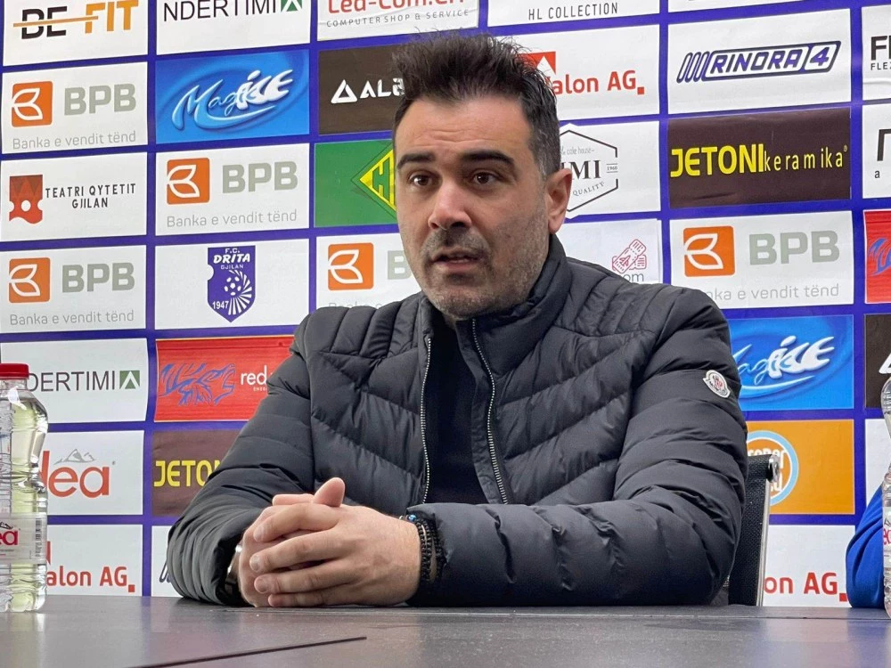 Грък поема Монтана