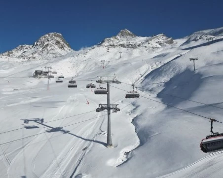 Четирима ранени след инцидент с лифт в Италия, около 100 души останаха блокирани