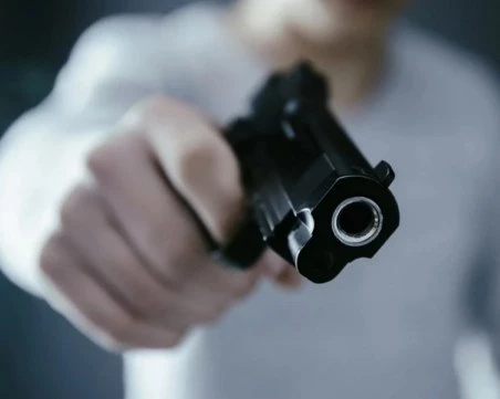 Непълнолетен заплаши майката на приятелката си в Хасково - не давала дъщеря си за негова жена