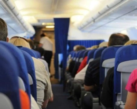 Пътници пострадаха при силна турбуленция на полет от Великобритания за Испания