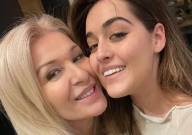 Мари Константин дъщерята на тв водещата Гала обяви в инстаграм