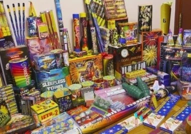 Плащаме с 10% повече за пиротехника тази година