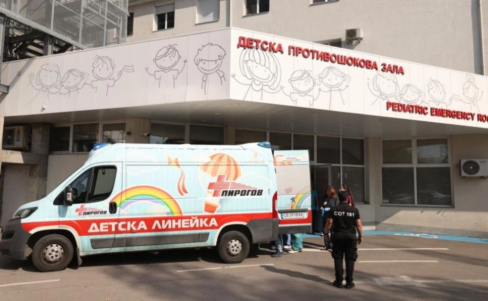 14-годишно дете падна от седмия етаж, пиратка рани окото на друго