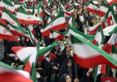 Шестима са убити при протестите в Иран