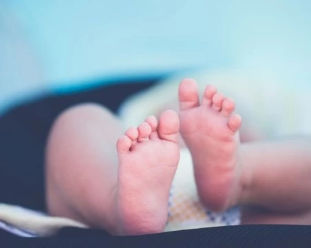 Момче е първото бебе на 2026 г.