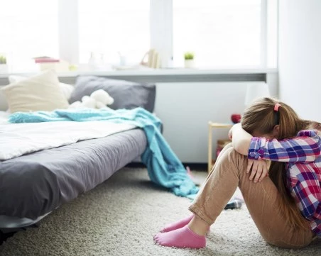 Проучване: Младите хора са по-самотни от всякога