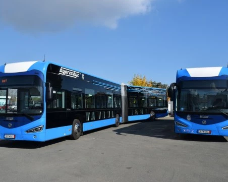 НАП глобява градския транспорт на Бургас заради закръгляне на цената на билета в евро