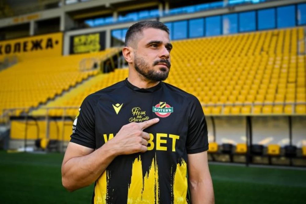 Освободен от Ботев си намери отбор