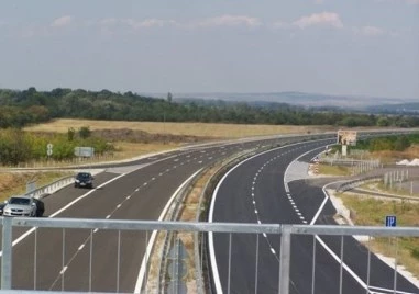 Последния почивен ден движението на камиони над 12 тона към