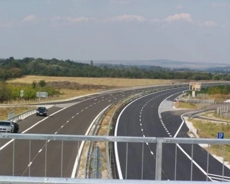 Спират движението на тировете по 