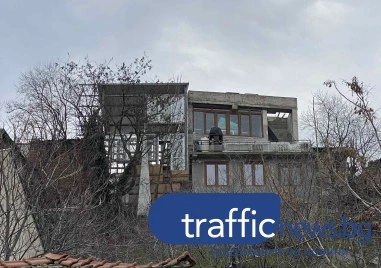 Незаконно строителство в подножието на хълм Бунарджика в Пловдив предизвиква