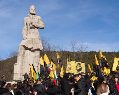 Футболистите на Ботев ще почетат патрона си утре