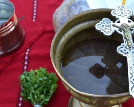 Отбелязваме Зимен Кръстовден