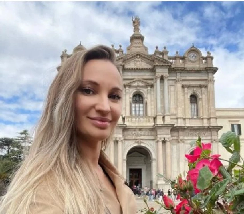 38-годишна инфлуенсърка почина след козметична операция в Москва