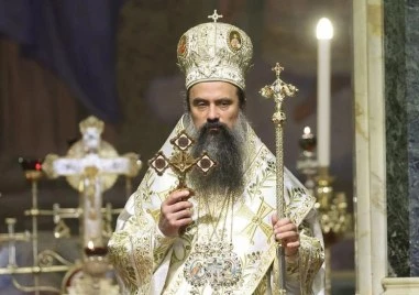 Патриарх Даниил: Богоявление е свидетелство за проявата на Божията любов към човеците