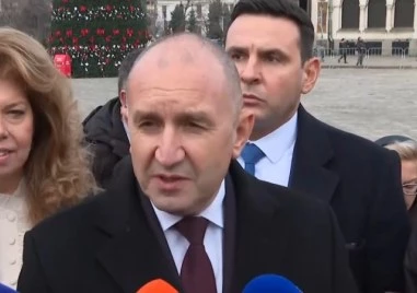 Президентът Румен Радев обяви че ще връчи първия мандат за