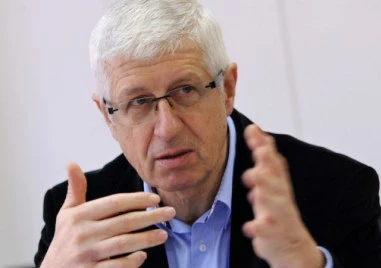 Според бившия енергиен министър Румен Овчаров президентът Румен Радев няма