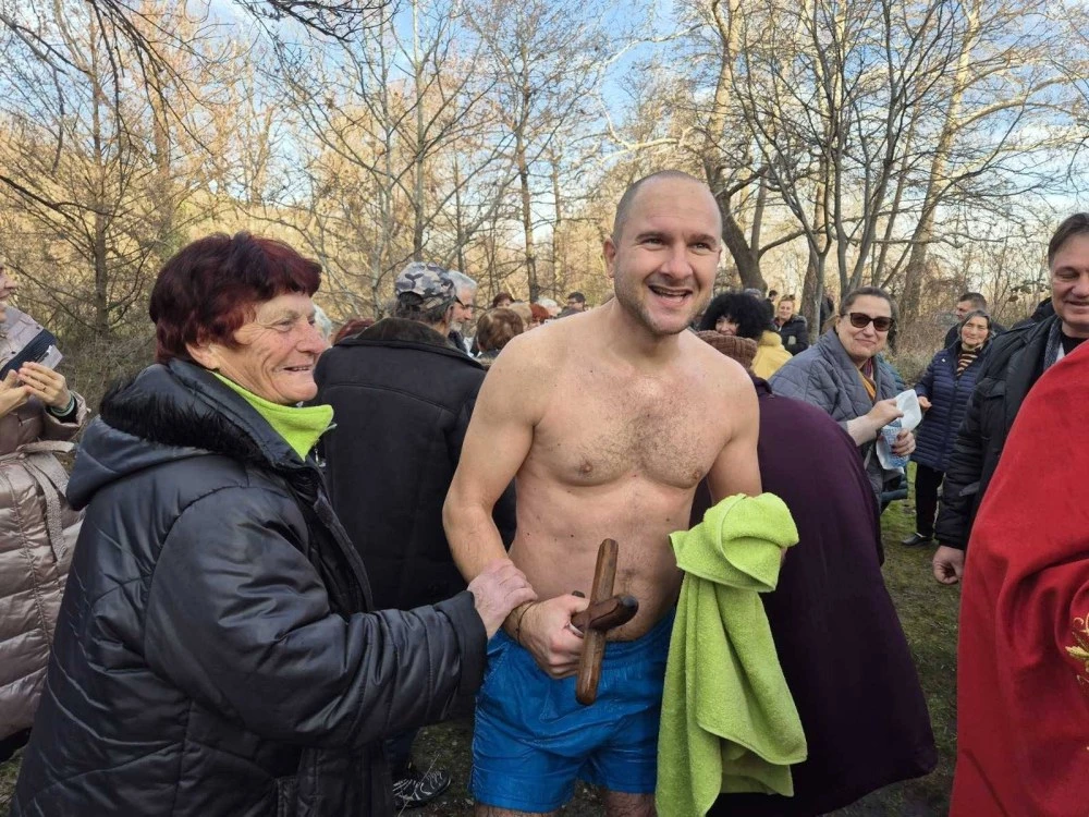 Близо 200 смелчаци „спасиха