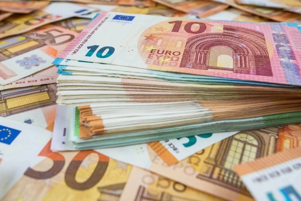 В първия работен ден на 2026 в България са обменени 3,5 милиона лева в евро